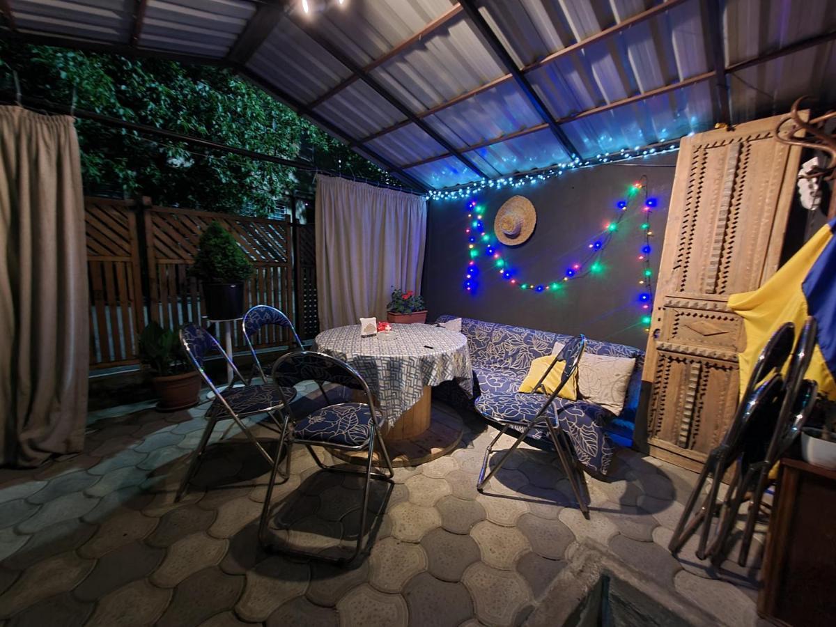 קוטאיסי Friendly Guest House מראה חיצוני תמונה