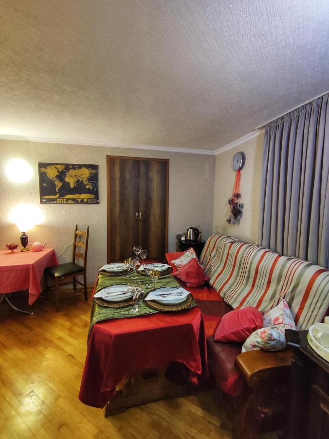 קוטאיסי Friendly Guest House מראה חיצוני תמונה