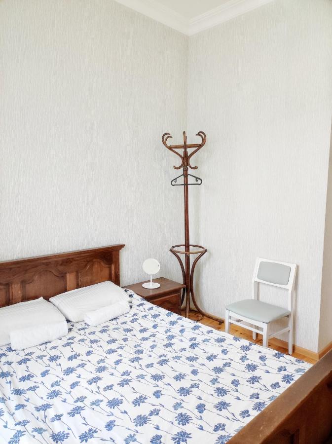 קוטאיסי Friendly Guest House מראה חיצוני תמונה