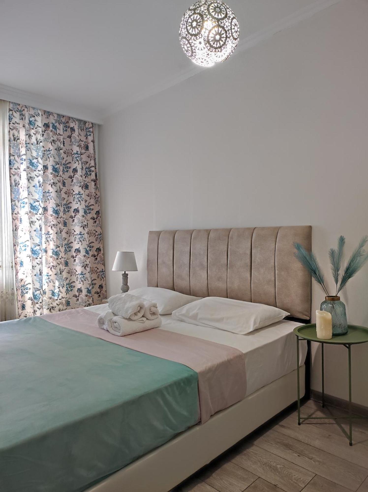 קוטאיסי Friendly Guest House חדר תמונה