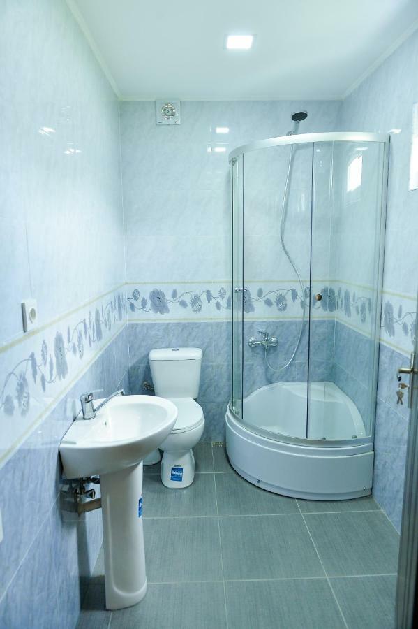 קוטאיסי Friendly Guest House מראה חיצוני תמונה