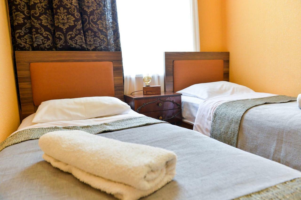 קוטאיסי Friendly Guest House מראה חיצוני תמונה